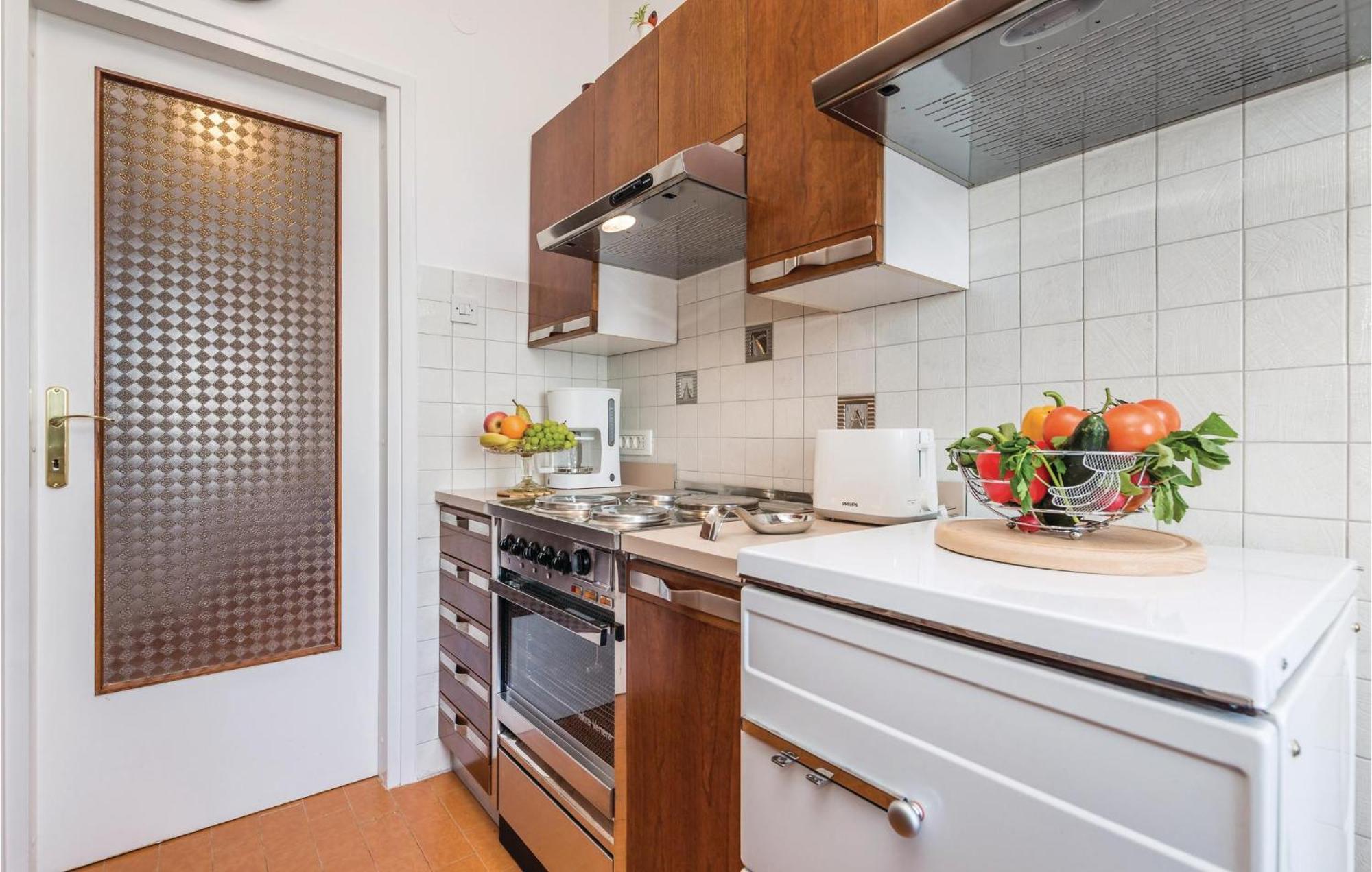 Nice Apartment In Lovran With House Sea View Εξωτερικό φωτογραφία