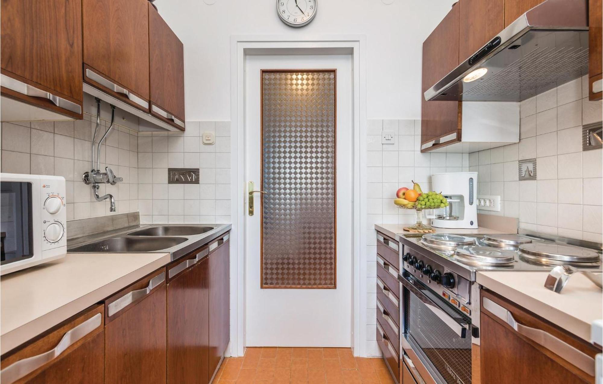Nice Apartment In Lovran With House Sea View Εξωτερικό φωτογραφία